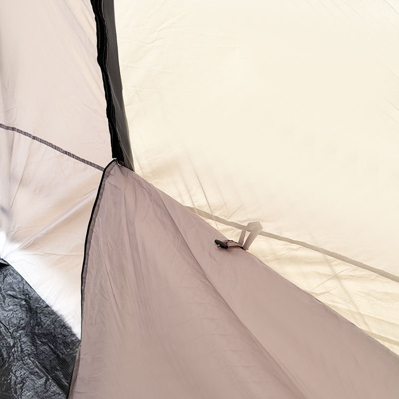 Barraca de acampamento ao ar livre de camada dupla que se conecta à parte traseira de um veículo Barraca de acampamento ao ar livre de camada dupla que se conecta à parte traseira de um veículo