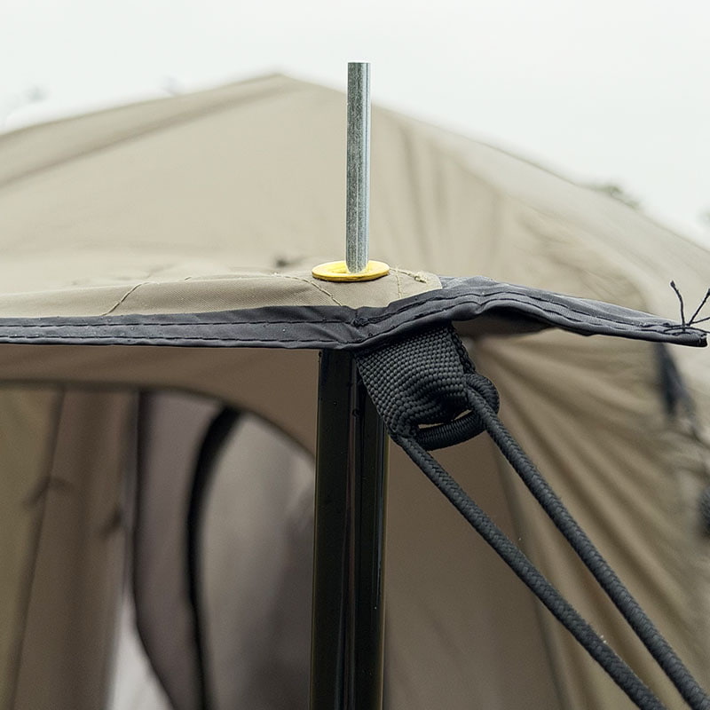 Barraca de acampamento ao ar livre de camada dupla que se conecta à parte traseira de um veículo Barraca de acampamento ao ar livre de camada dupla que se conecta à parte traseira de um veículo