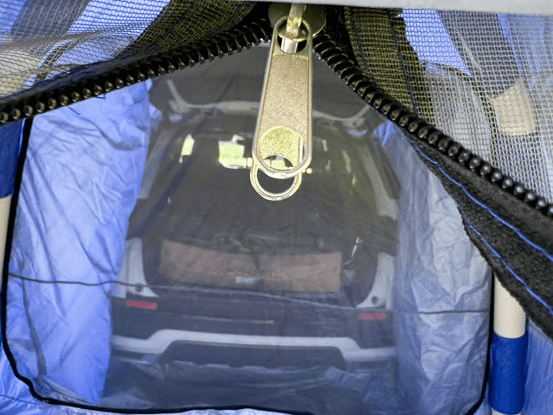 Barraca de acampamento para carro montada na parte traseira Barraca de acampamento para carro montada na parte traseira